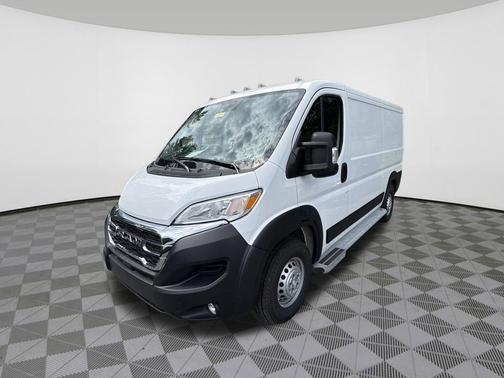 Bright White Clearcoat 2025 RAM ProMaster 2500 Tradesman