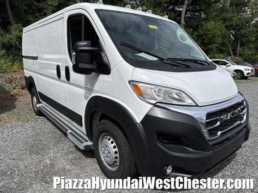 Bright White Clearcoat 2025 RAM ProMaster 2500 Tradesman