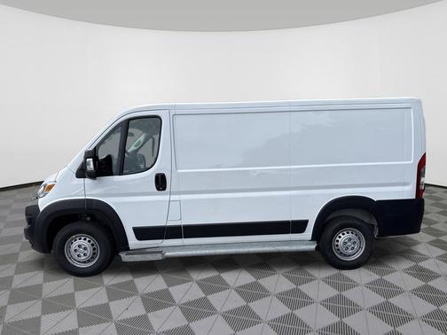 Bright White Clearcoat 2025 RAM ProMaster 2500 Tradesman