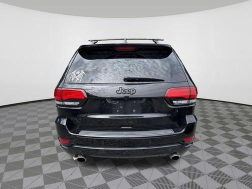 Diamond Black Crystal Pearlcoat 2018 Jeep Grand Cherokee Altitude