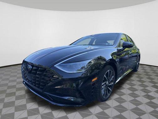 Phantom Black 2021 Hyundai SONATA Limited