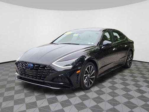 Phantom Black 2021 Hyundai SONATA Limited