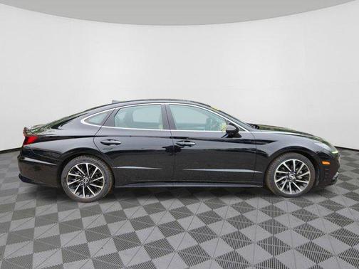 Phantom Black 2021 Hyundai SONATA Limited