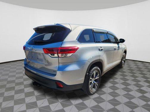 2019 Toyota Highlander LE Plus
