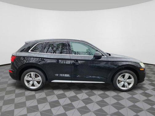 Black Metallic 2018 Audi Q5 2.0T Tech Premium