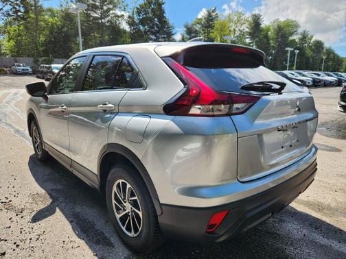 Alloy Silver Metallic 2024 Mitsubishi Eclipse Cross ES
