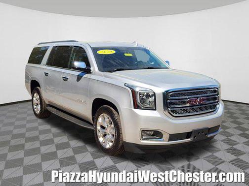 Quicksilver Metallic 2019 GMC Yukon XL SLE