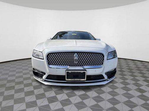 2017 Lincoln Continental Select