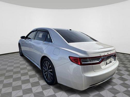 2017 Lincoln Continental Select