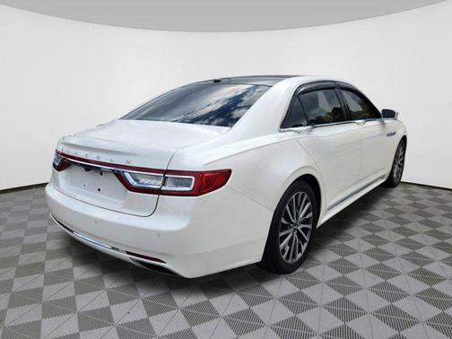 2017 Lincoln Continental Select