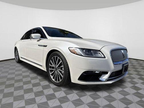 2017 Lincoln Continental Select