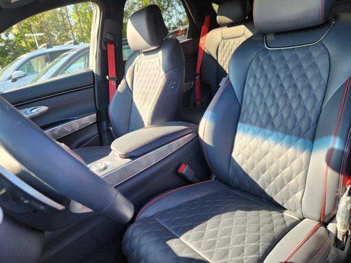 2025 Genesis GV70 3.5T AWD Sport