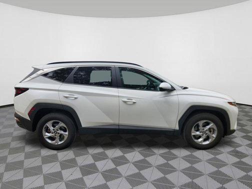 White Pearl 2024 Hyundai TUCSON SEL