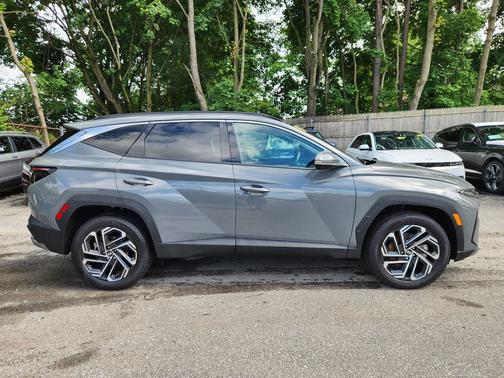 Hampton Gray 2025 Hyundai TUCSON Limited