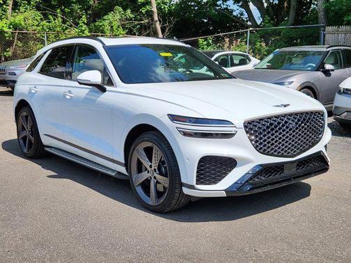 Alta White 2025 Genesis GV70 3.5T AWD Sport
