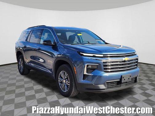 Lakeshore Blue Metallic 2025 Chevrolet Traverse LT
