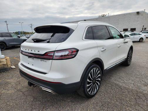 2020 Lincoln Nautilus Black Label