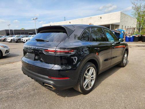 Black 2019 Porsche Cayenne Cayenne