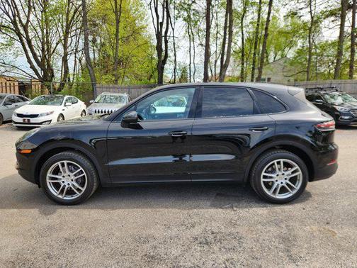 Black 2019 Porsche Cayenne Cayenne