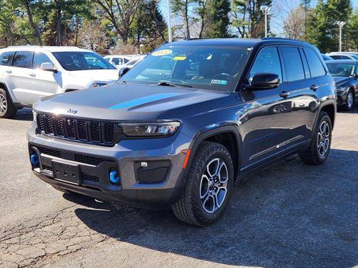 2022 Jeep Grand Cherokee 4xe Trailhawk