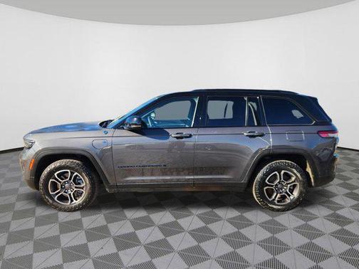 2022 Jeep Grand Cherokee 4xe Trailhawk
