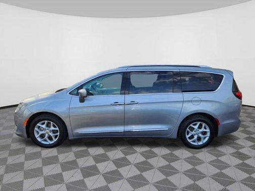 2018 Chrysler Pacifica Touring-L Plus
