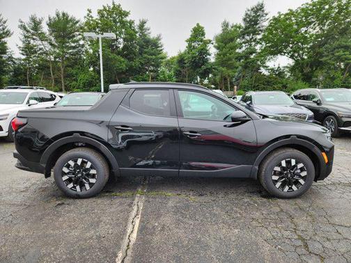 2025 Hyundai SANTA CRUZ SEL Activity