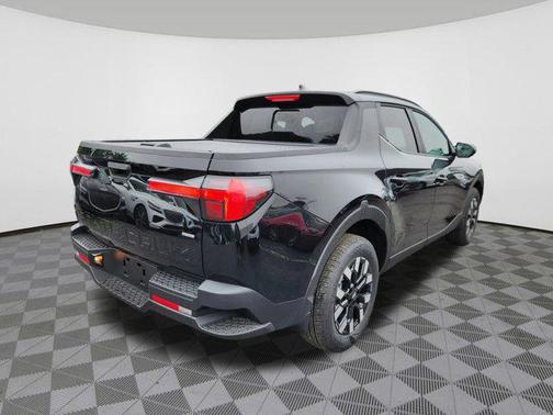 2025 Hyundai SANTA CRUZ SEL Activity