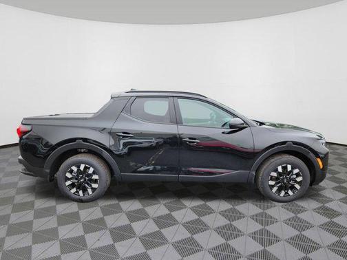 2025 Hyundai SANTA CRUZ SEL Activity