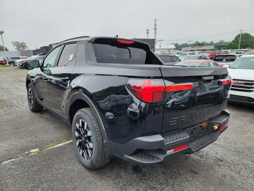 2025 Hyundai SANTA CRUZ SEL Activity