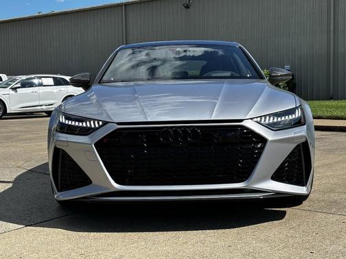 2023 Audi RS 7 4.0T