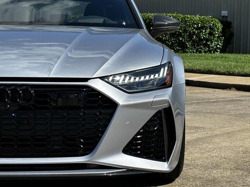 2023 Audi RS 7 4.0T