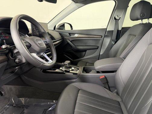 2025 Audi Q5 40 Premium
