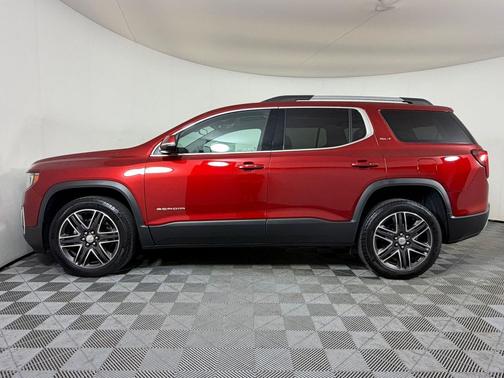 Volcanic Red Tintcoat 2023 GMC Acadia FWD SLT