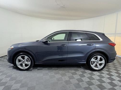 2025 Audi Q5 Prestige TFSI quattro S tronic