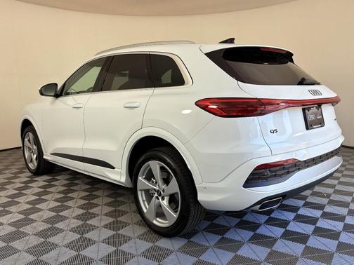 2025 Audi Q5 Premium Plus