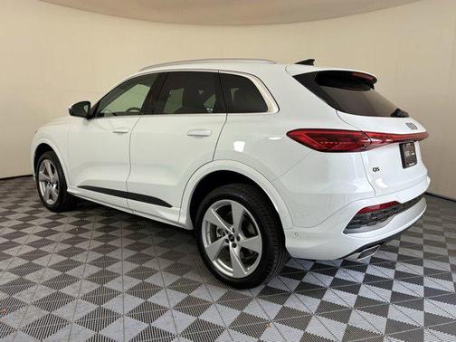 2025 Audi Q5 Premium Plus