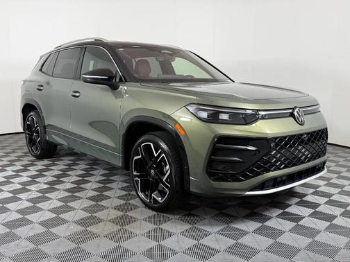 2025 Volkswagen Tiguan 2.0T SEL R-Line 4MOTION