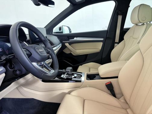 2025 Audi Q5 45 S line Premium
