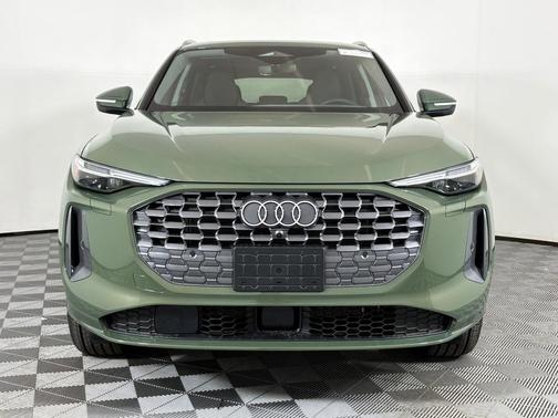 2025 Audi Q5 Premium Plus TFSI quattro S tronic