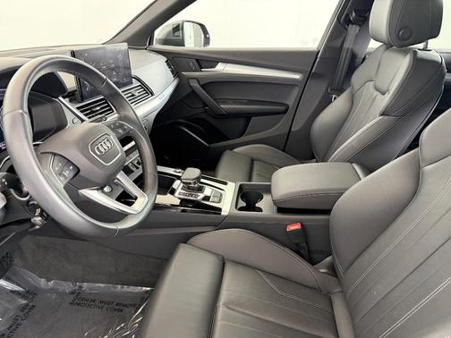2025 Audi Q5 45 S line Premium