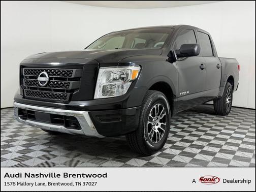 Super Black 2023 Nissan Titan SV