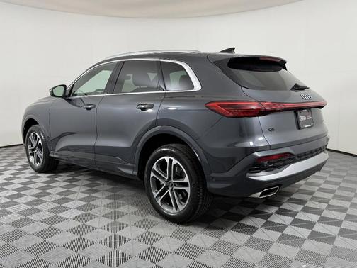 2025 Audi Q5 Premium TFSI quattro S tronic