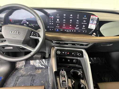 2025 Audi Q5 Premium Plus TFSI quattro S tronic
