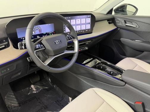 Glacier White Metallic 2026 Audi Q3 TFSI quattro S tronic
