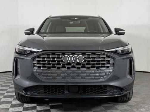 2025 Audi Q5 Premium TFSI quattro S tronic