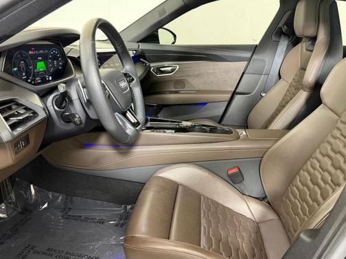 Mythos Black Metallic 2024 Audi e-tron GT Premium Plus quattro