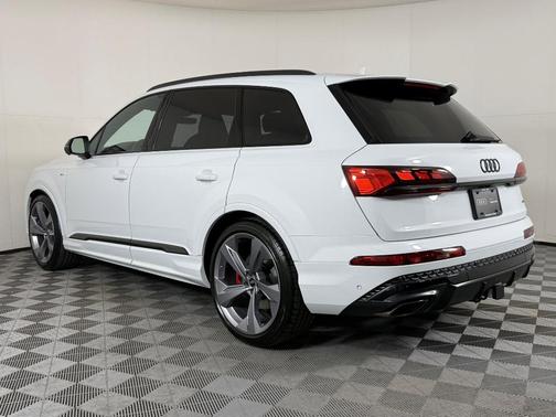 2026 Audi Q7 55 Prestige