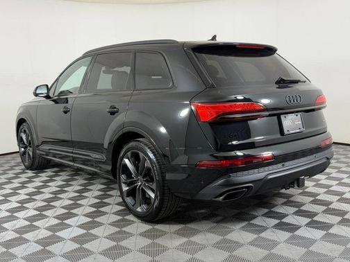 Mythos Black Metallic 2026 Audi Q7 55 Premium Plus