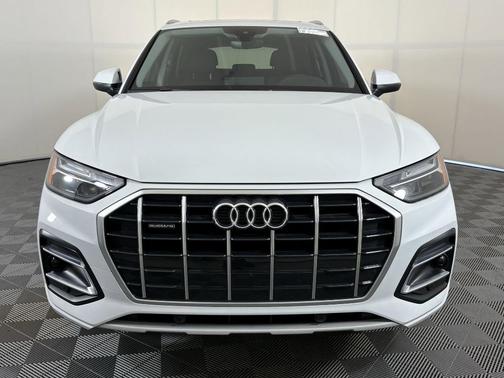 2024 Audi Q5 40 Premium